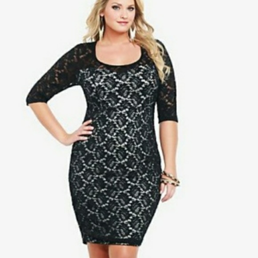 Black Laced Ruched Side keyhole Back Dress